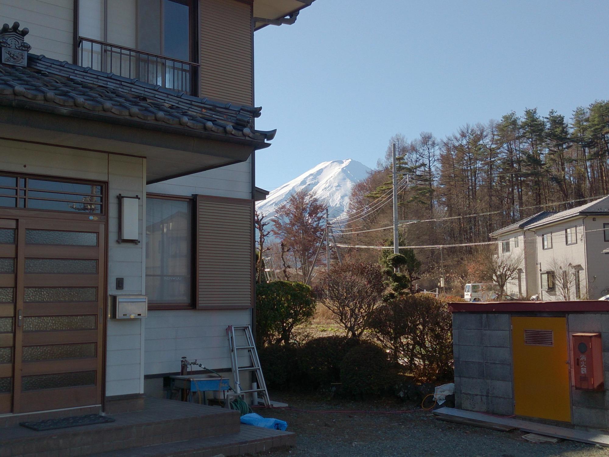 Teishaba Guesthouse&Cafe Fujiyoshida Extérieur photo